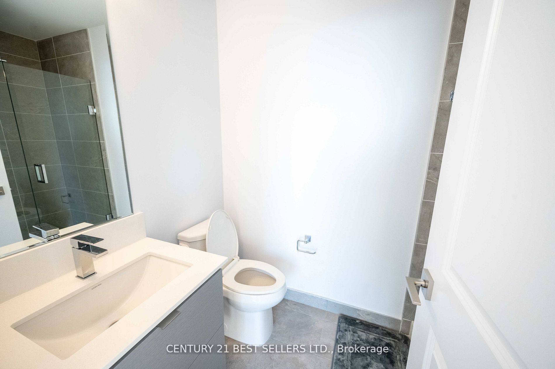 36 Elm Drive #2406