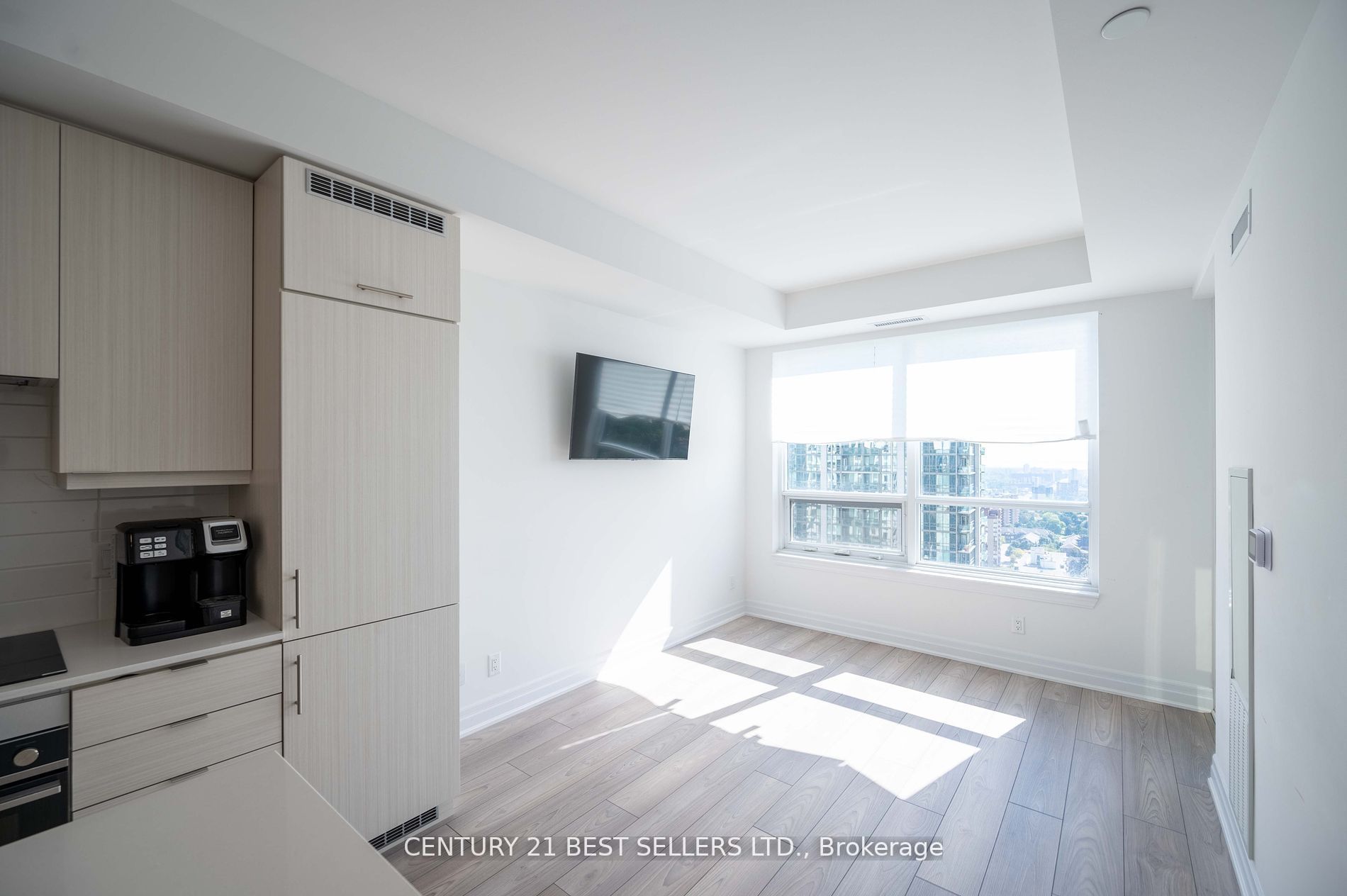 36 Elm Drive #2406