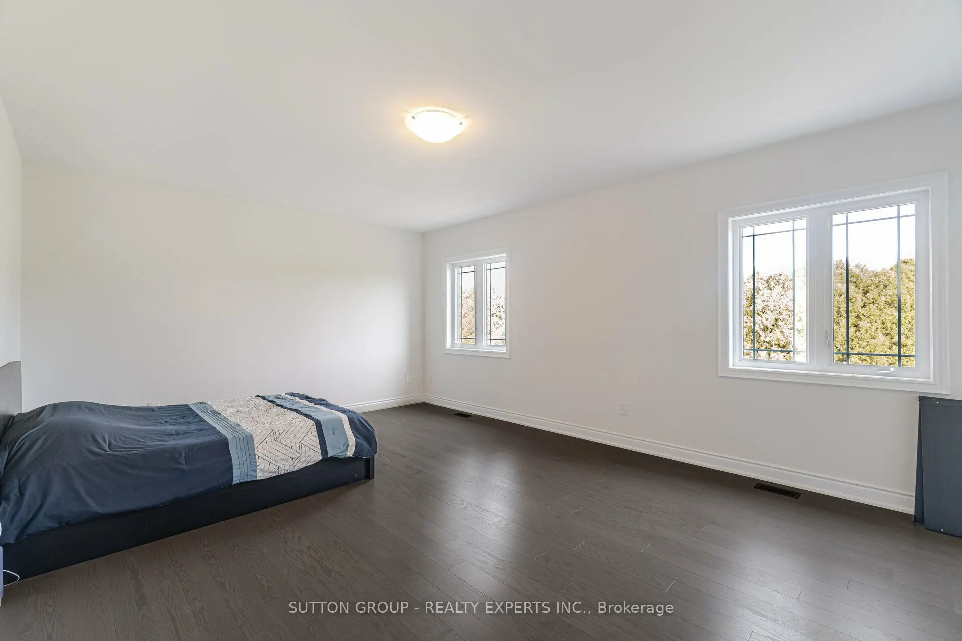 59 Raspberry Ridge Avenue