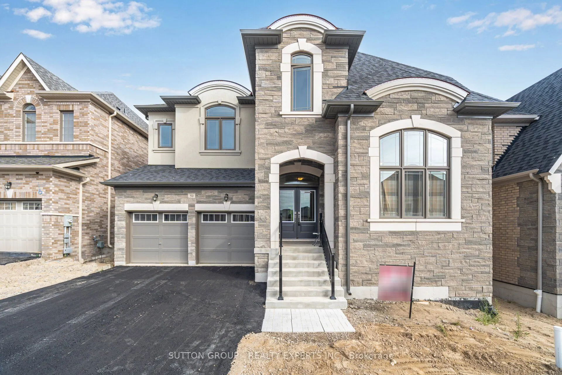 59 Raspberry Ridge Avenue