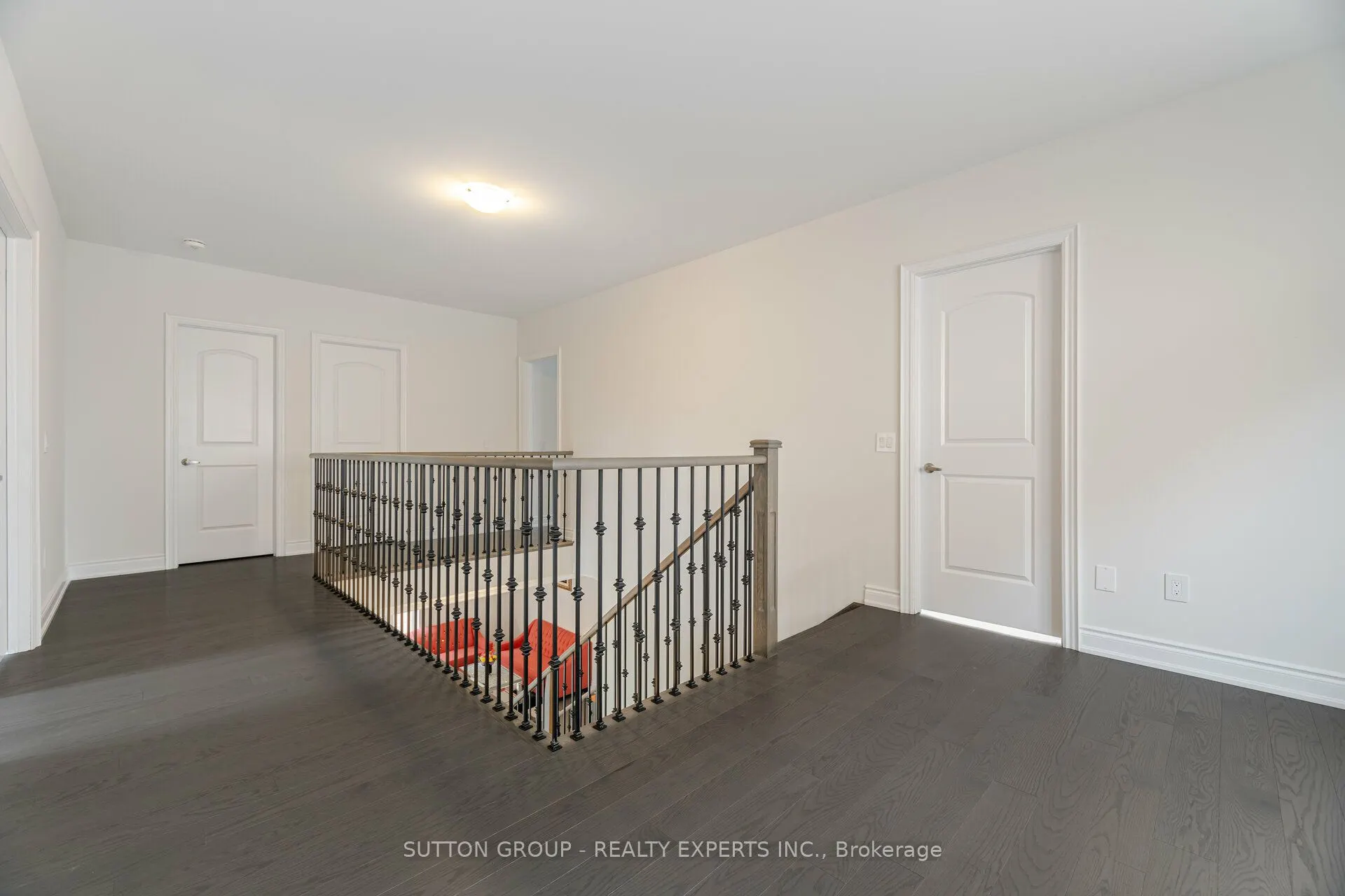 59 Raspberry Ridge Avenue