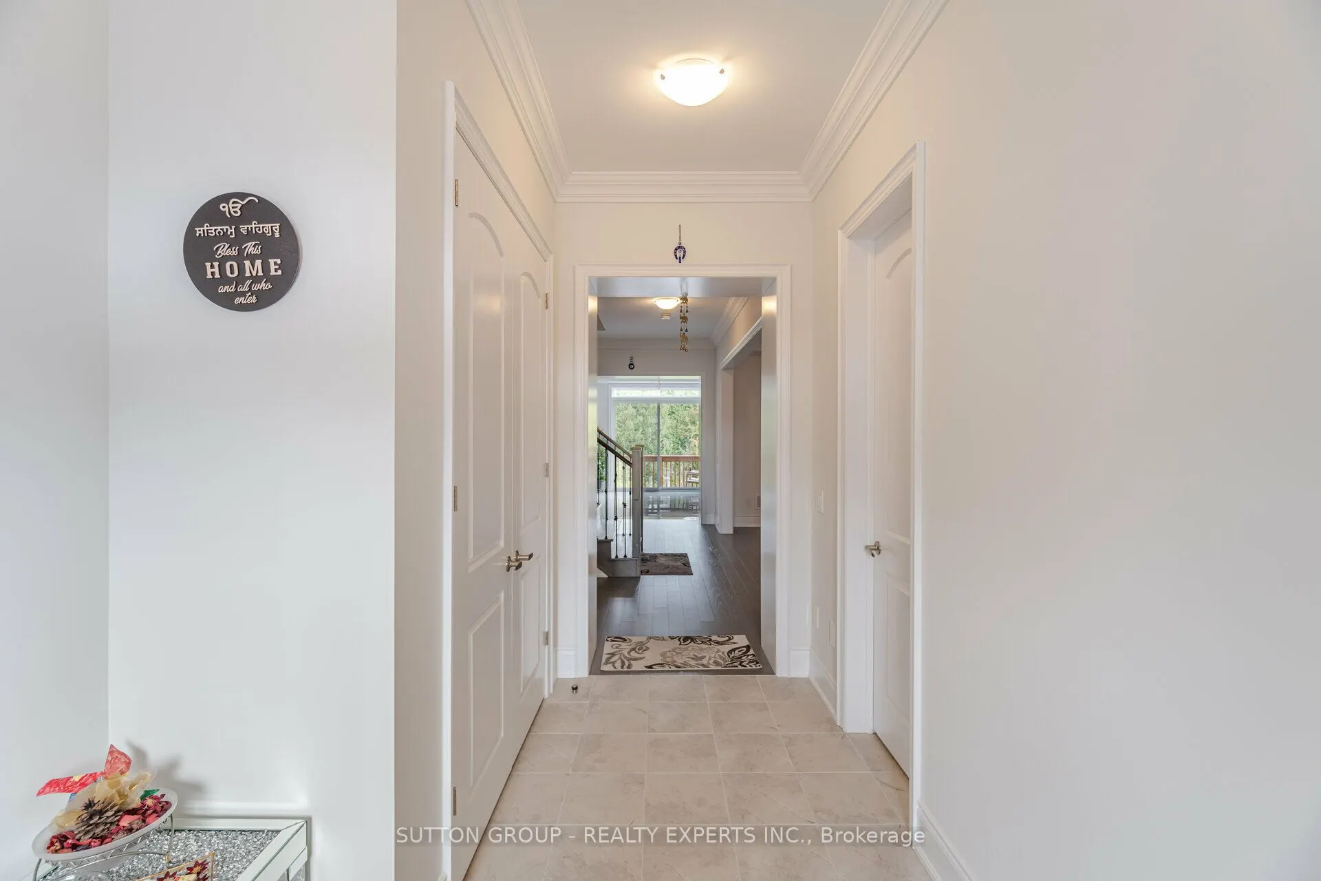 59 Raspberry Ridge Avenue