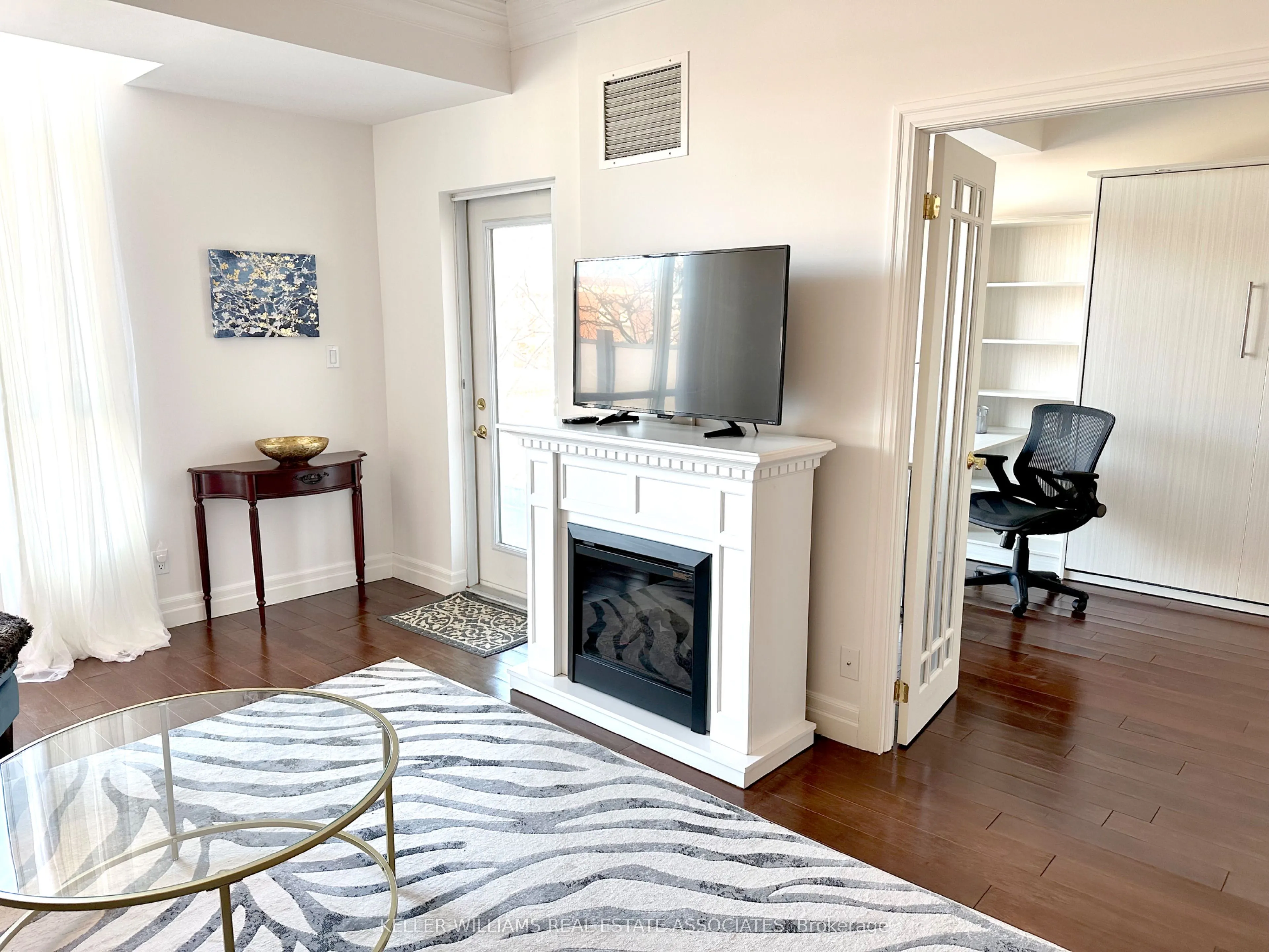 80 Port Street E, #208