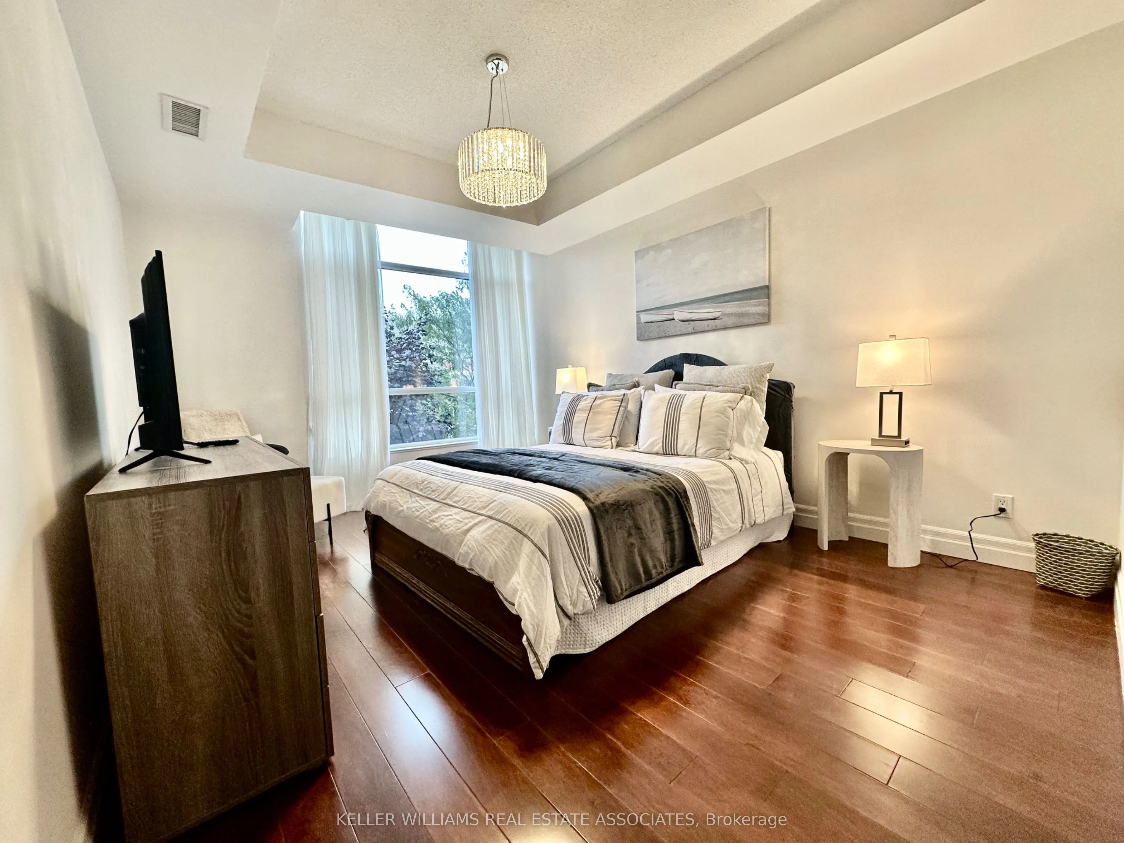 80 Port Street E, #208