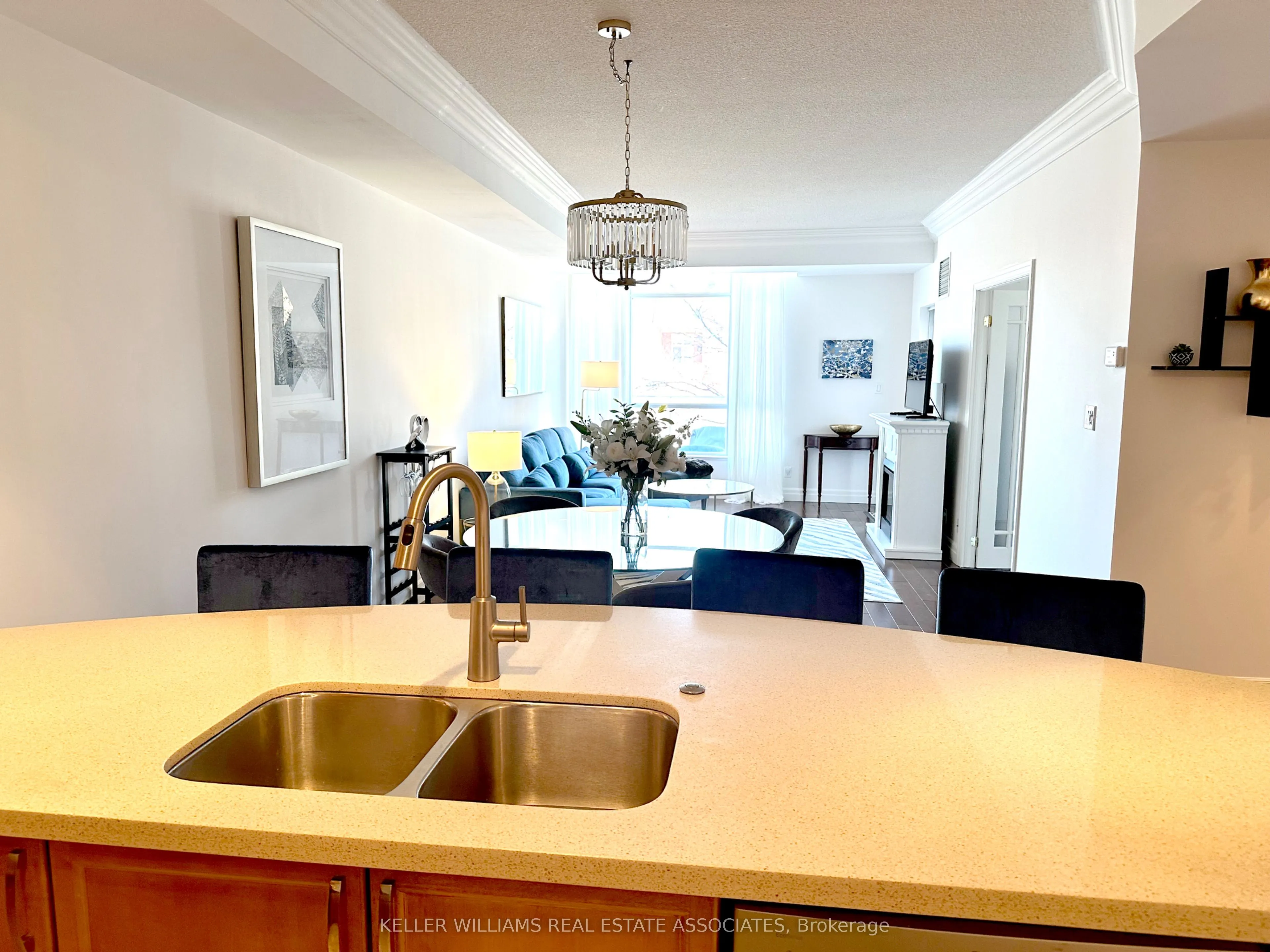 80 Port Street E, #208