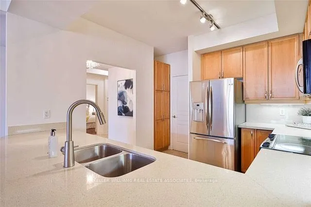 80 Port Street E, #208