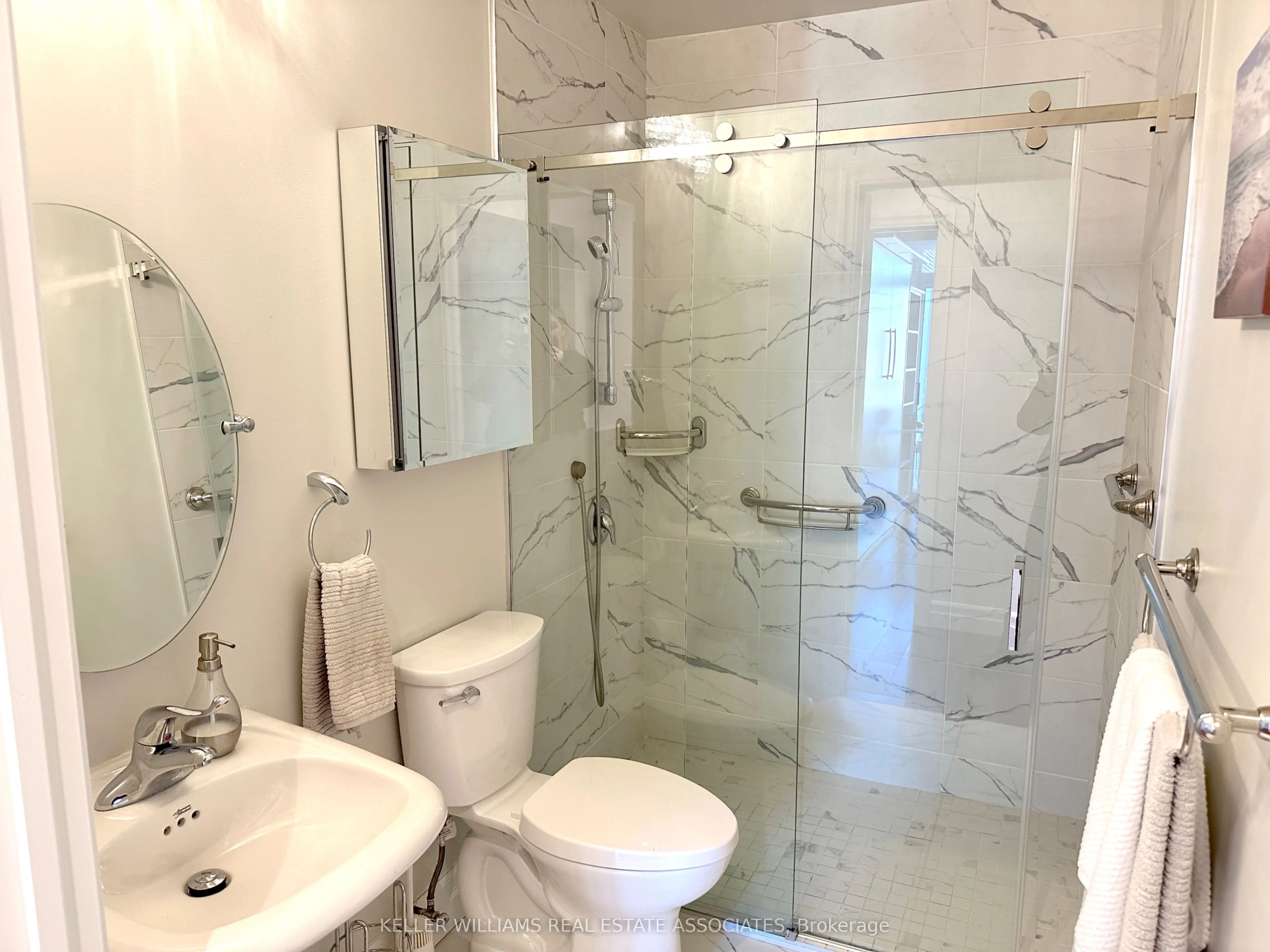 80 Port Street E, #208