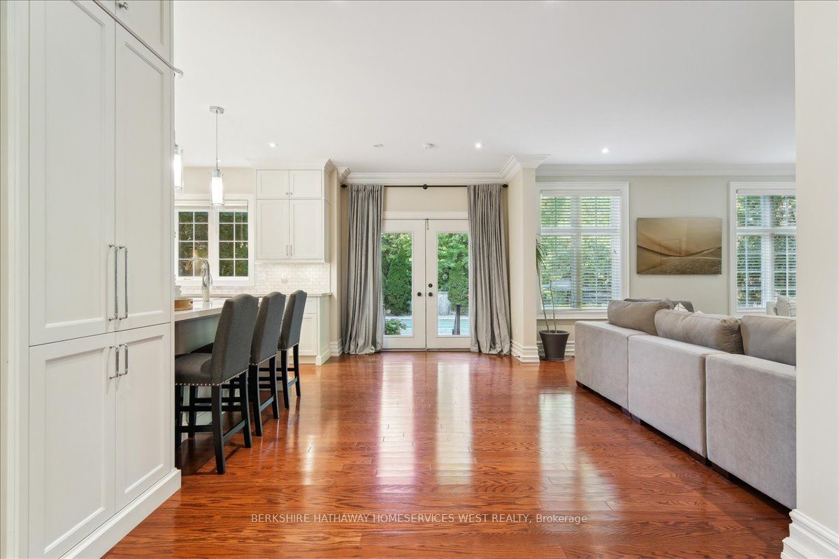 3021 Woodland Park Drive