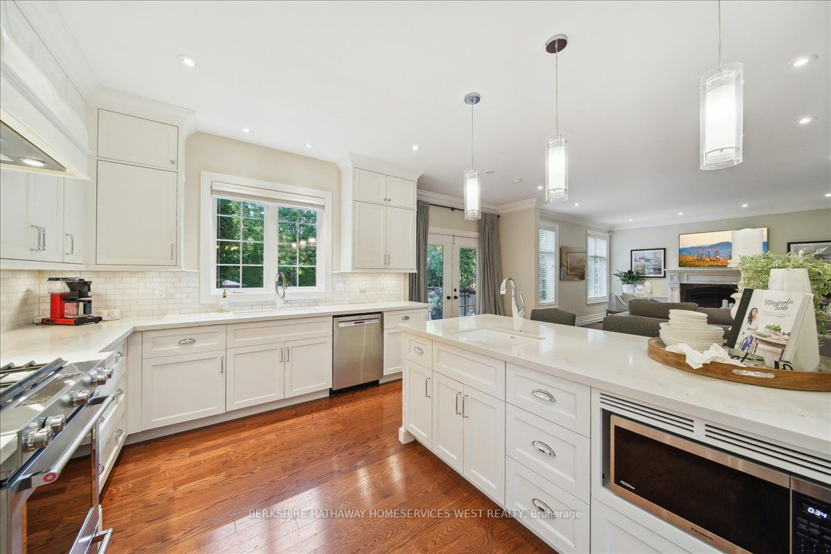 3021 Woodland Park Drive