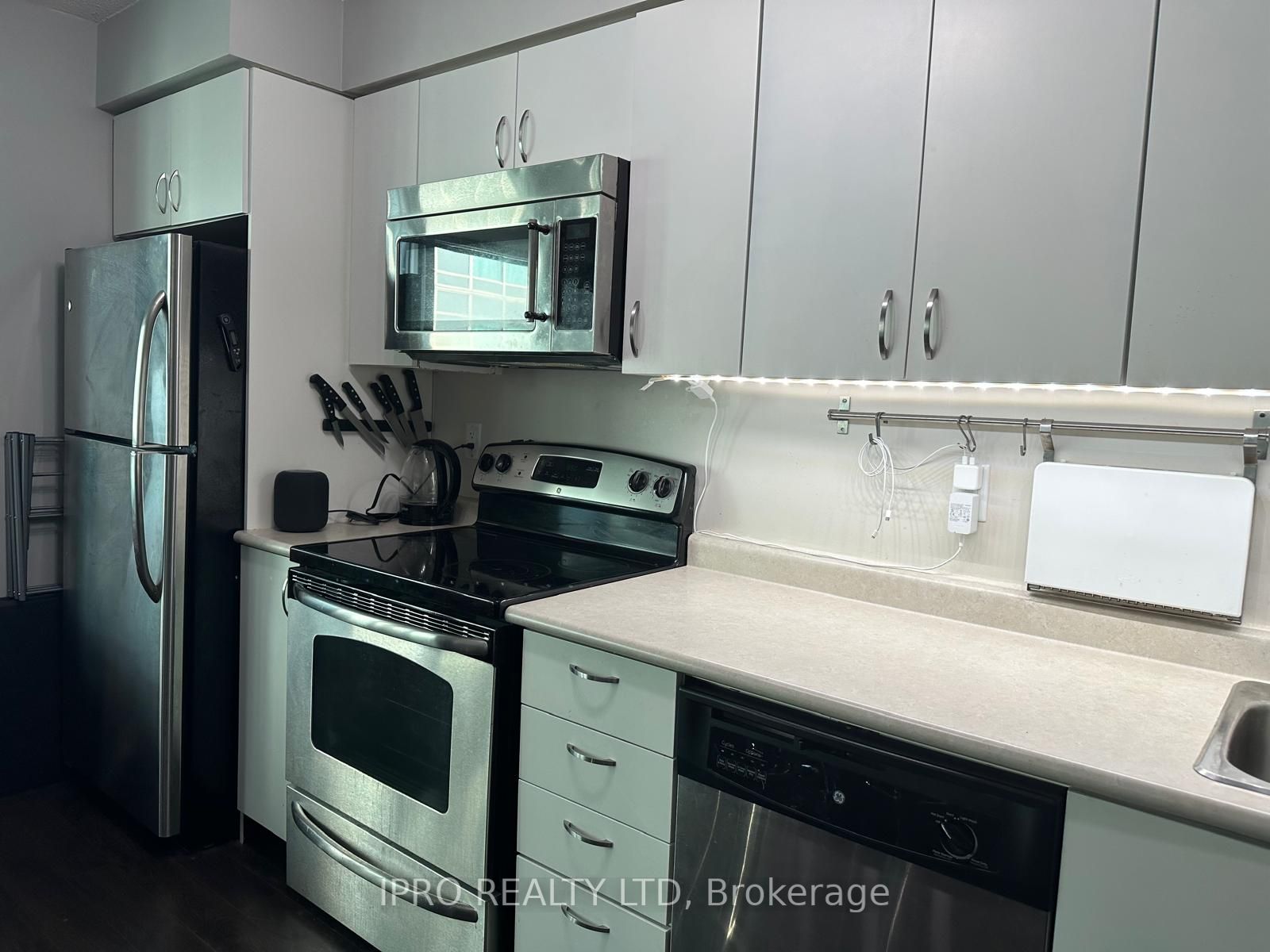 155 Legion Road N, #1814