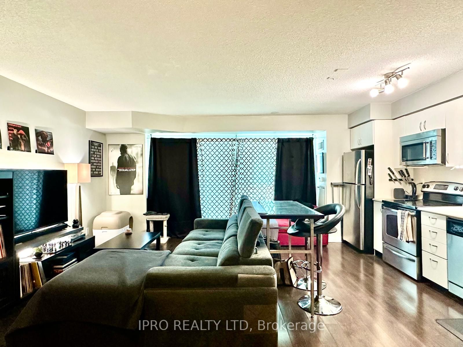 155 Legion Road N, #1814
