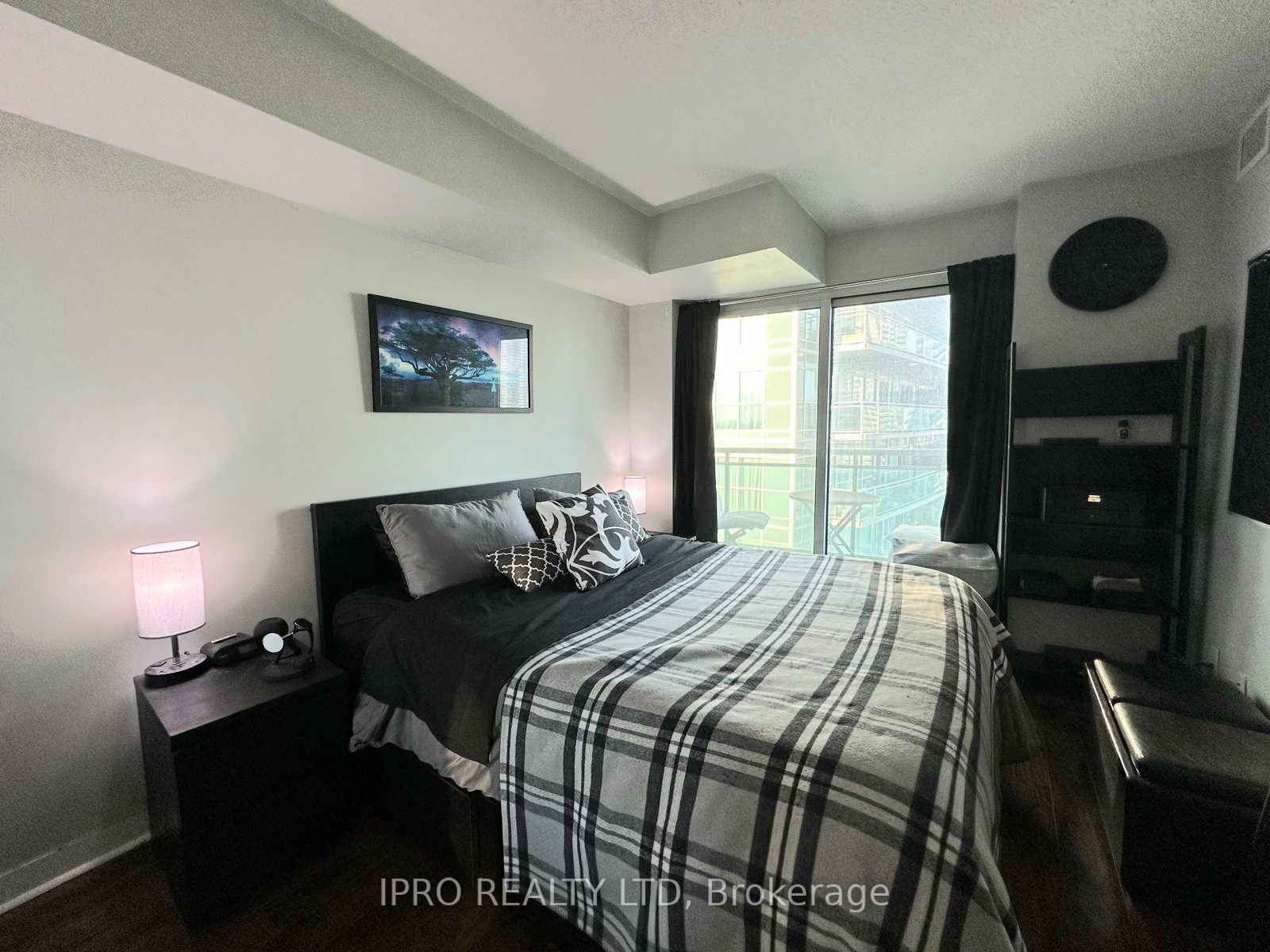 155 Legion Road N, #1814