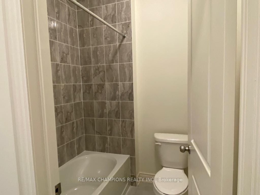 9 Cadence Road, #Upper