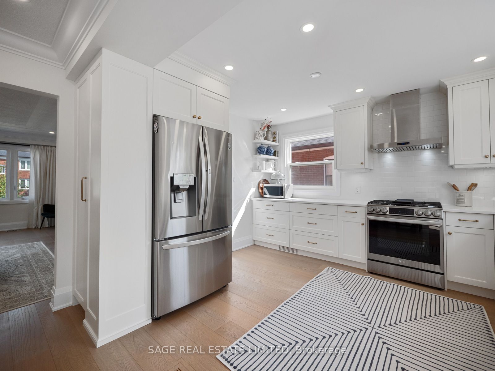 46 Foch Avenue