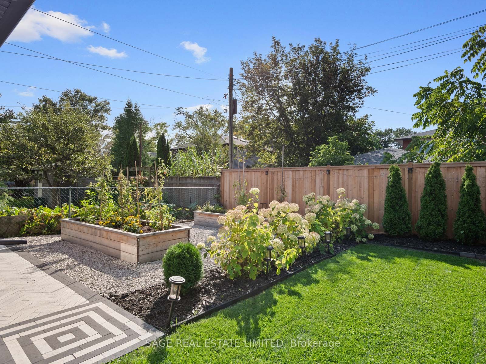 46 Foch Avenue