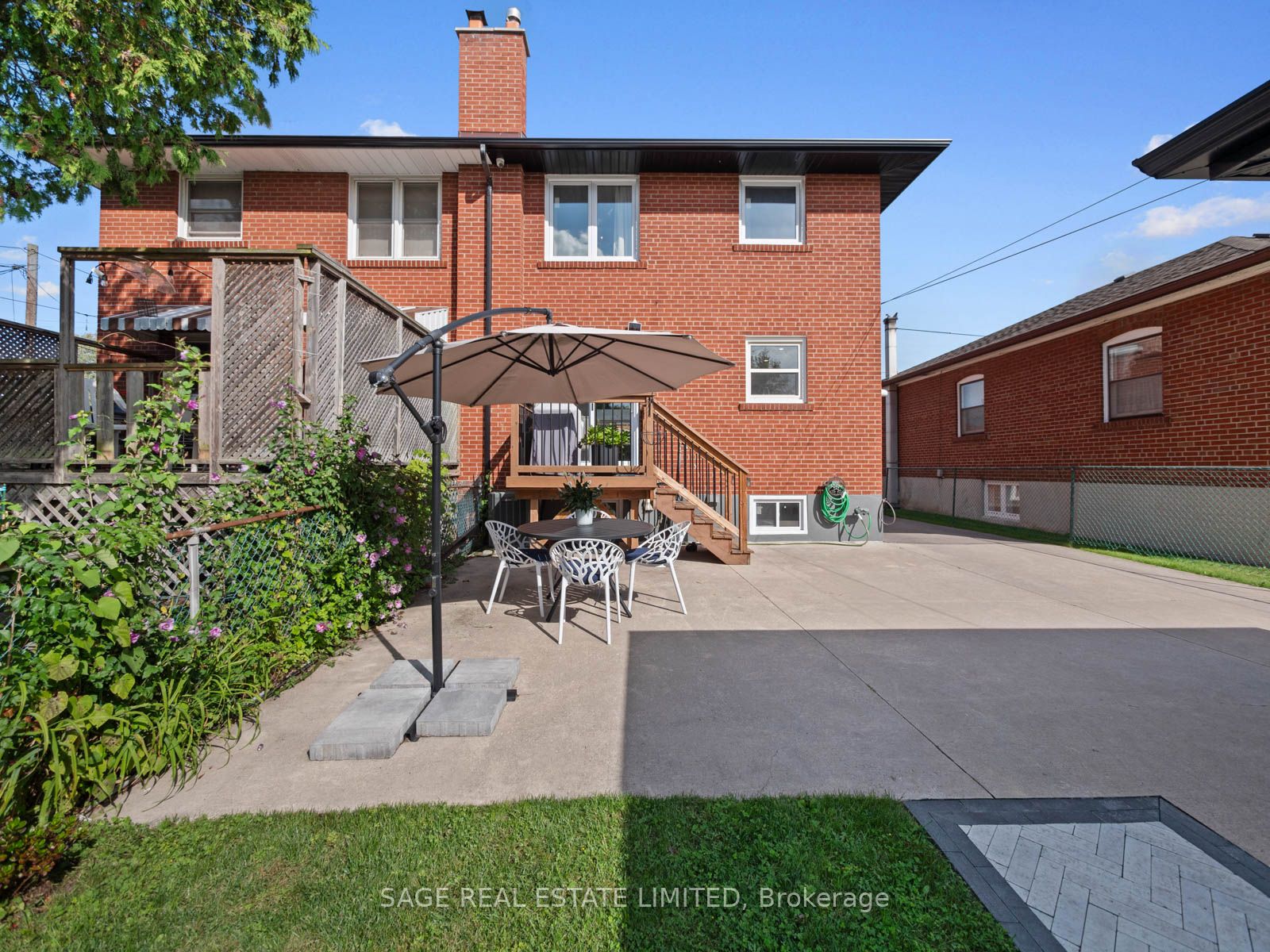 46 Foch Avenue