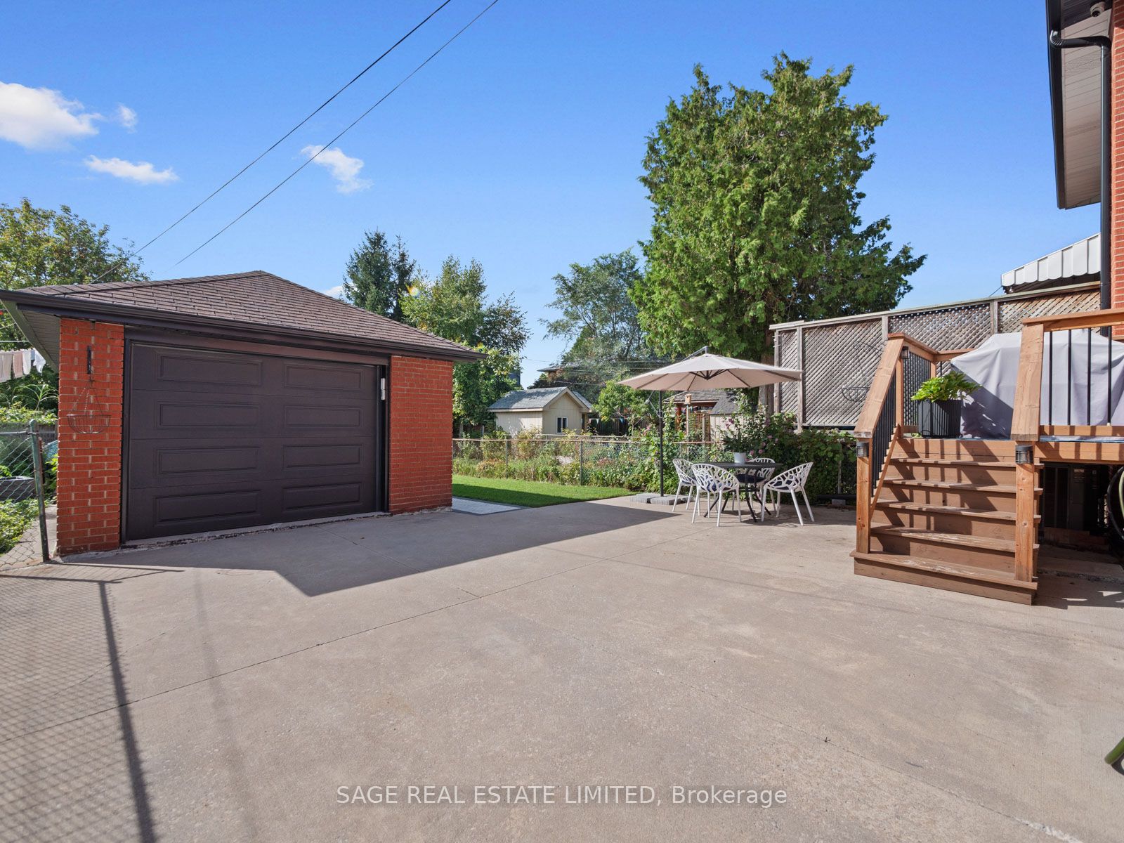 46 Foch Avenue