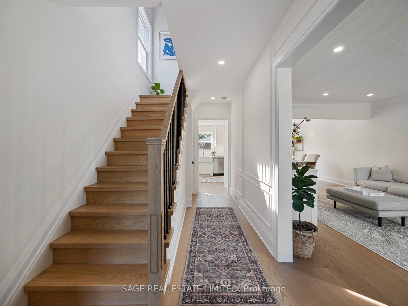 46 Foch Avenue