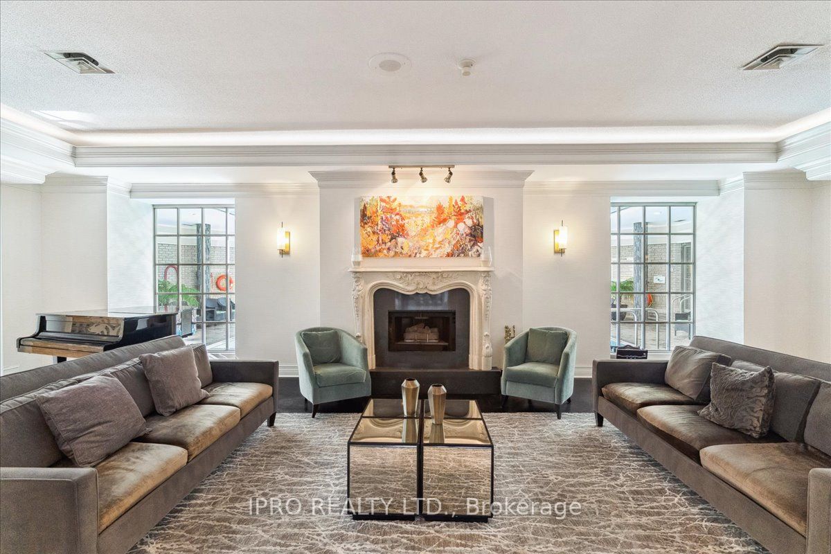 55 Kingsbridge Garden Circle, #613