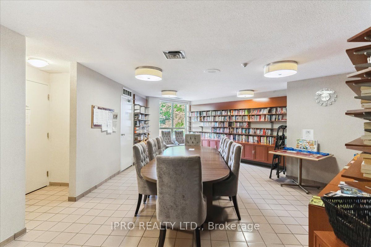55 Kingsbridge Garden Circle, #613