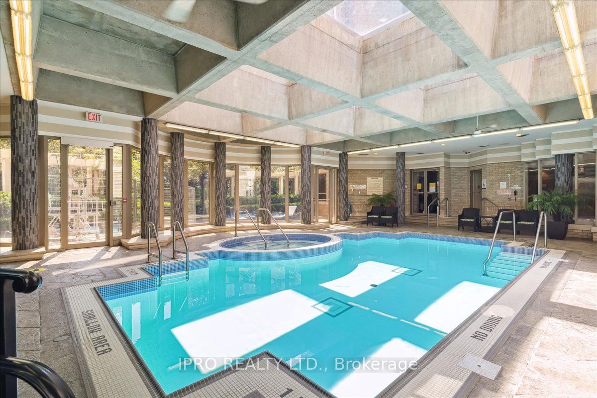 55 Kingsbridge Garden Circle, #613