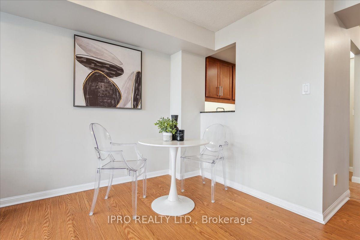55 Kingsbridge Garden Circle, #613