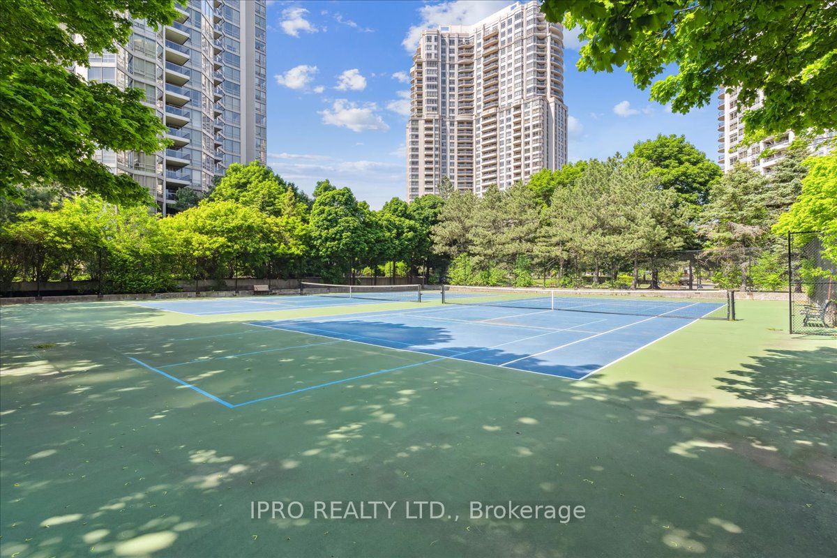 55 Kingsbridge Garden Circle, #613