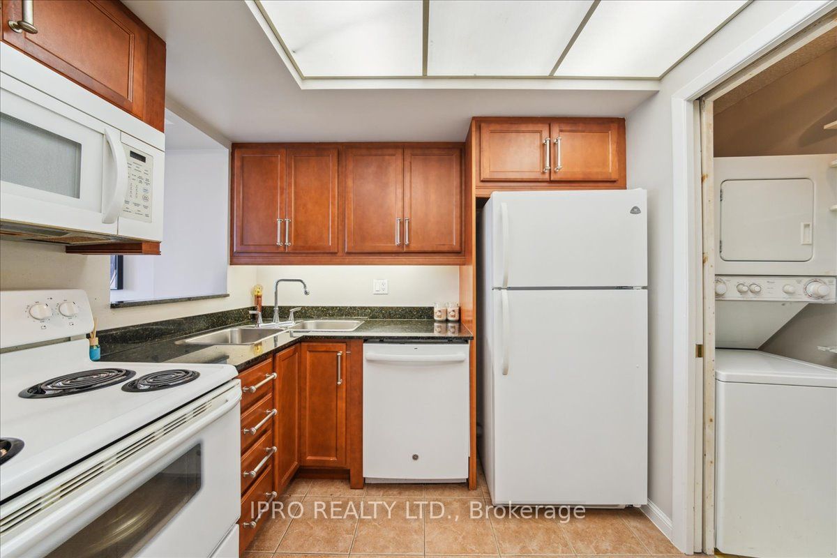 55 Kingsbridge Garden Circle, #613
