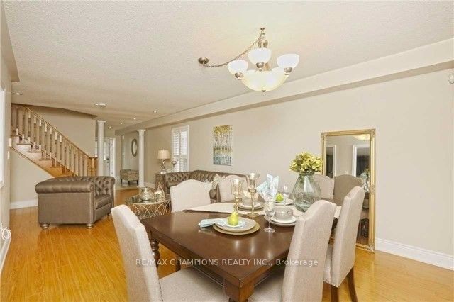 152 Queen Mary Drive
