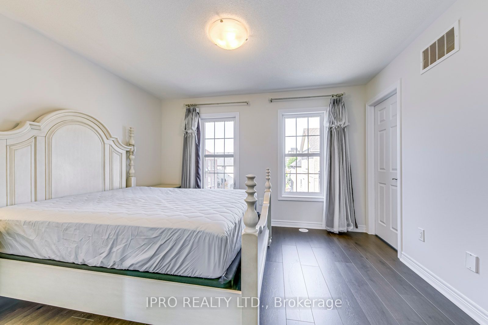 2280 Baronwood Drive, #90