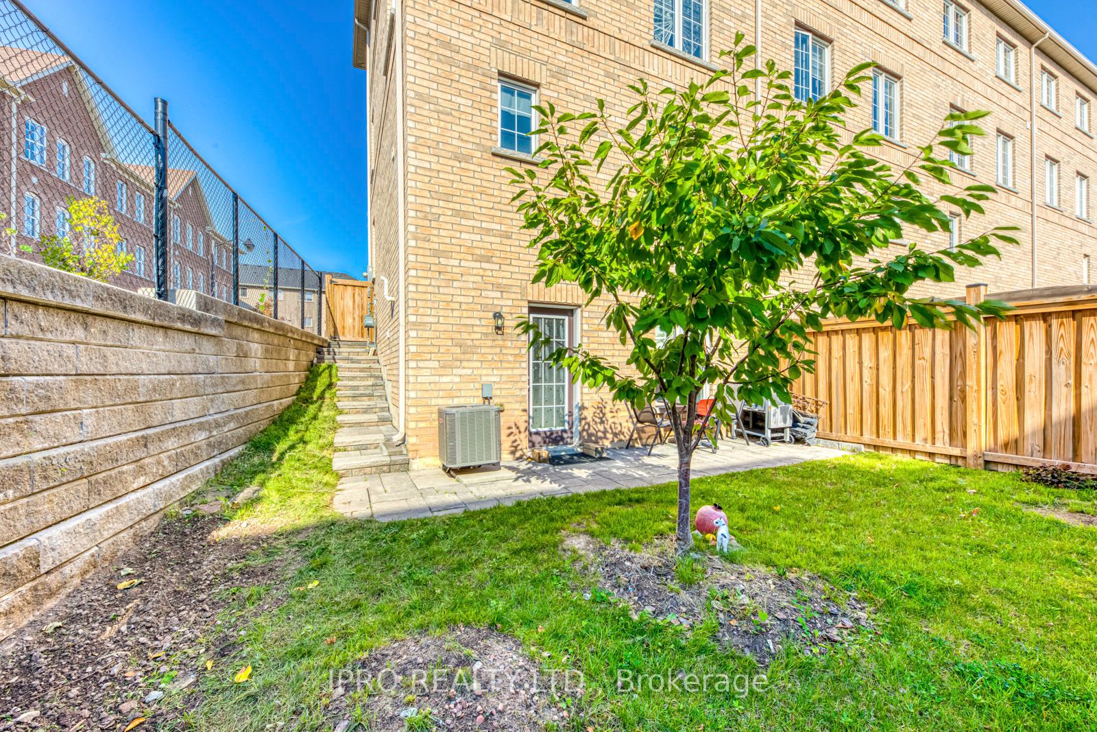 2280 Baronwood Drive, #90