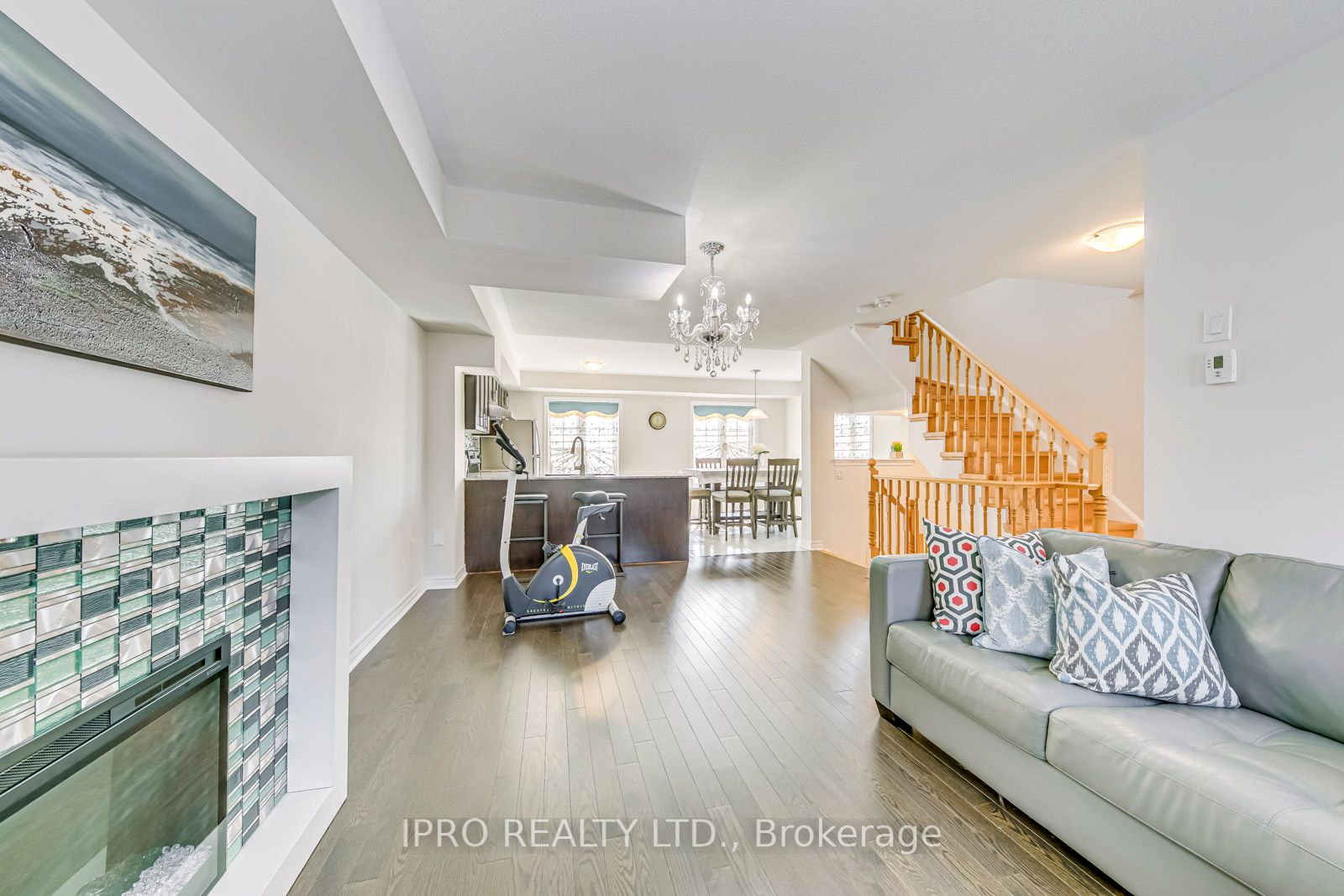 2280 Baronwood Drive, #90