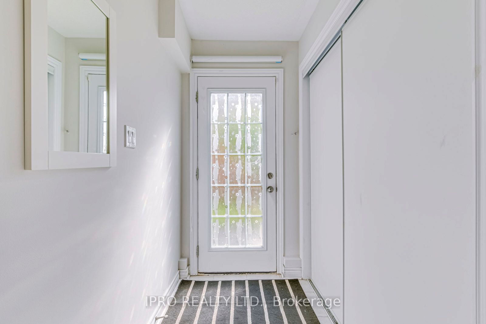 2280 Baronwood Drive, #90