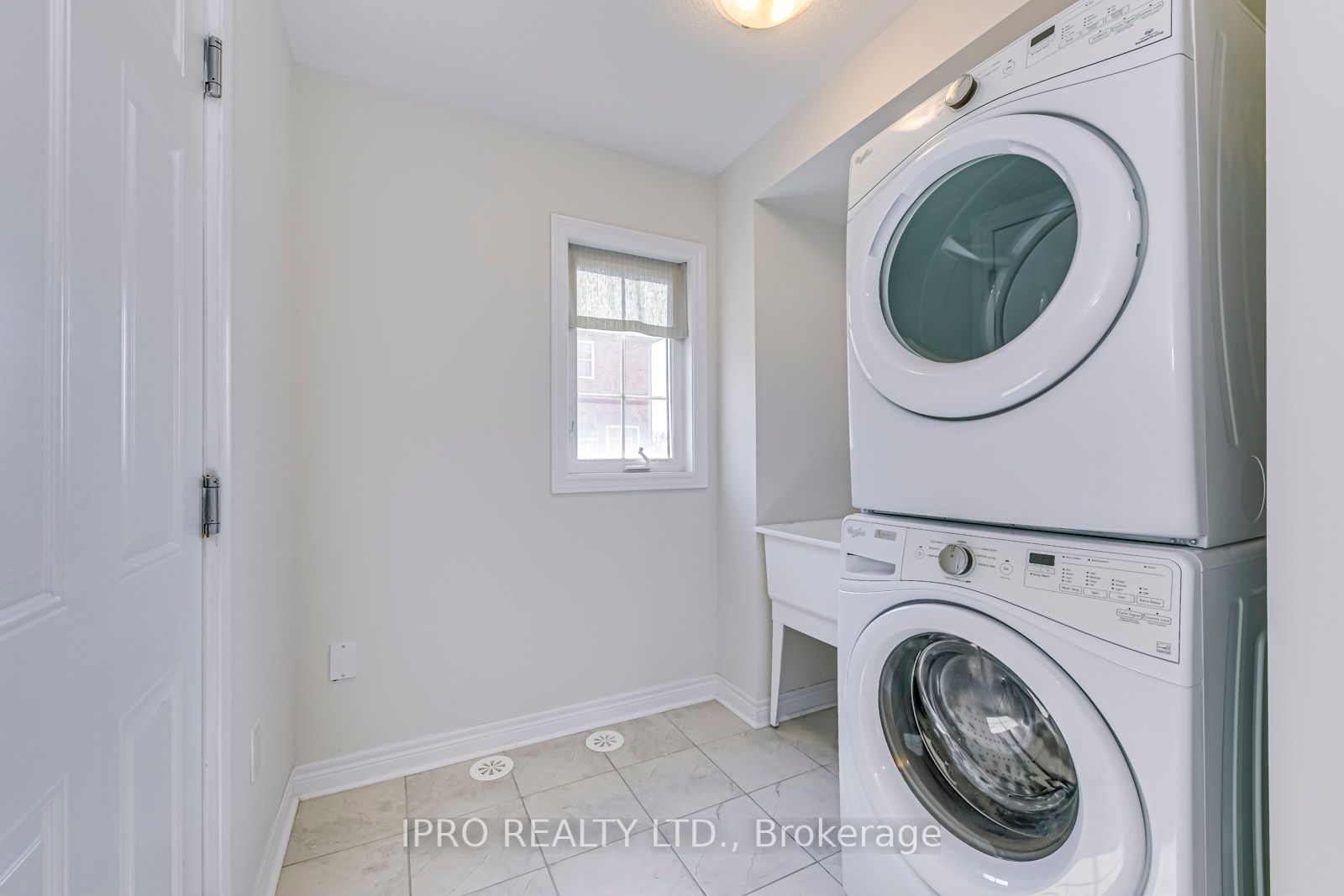 2280 Baronwood Drive, #90