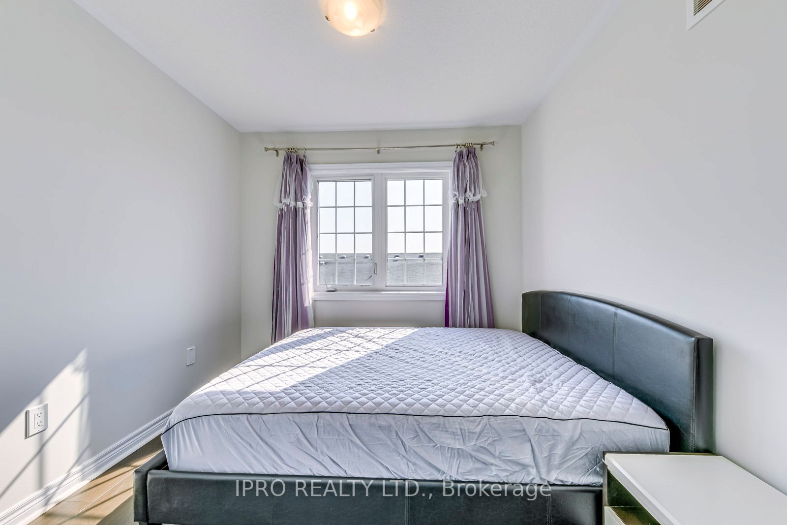 2280 Baronwood Drive, #90