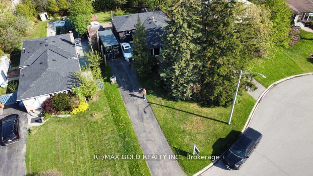 44 Deloraine Drive