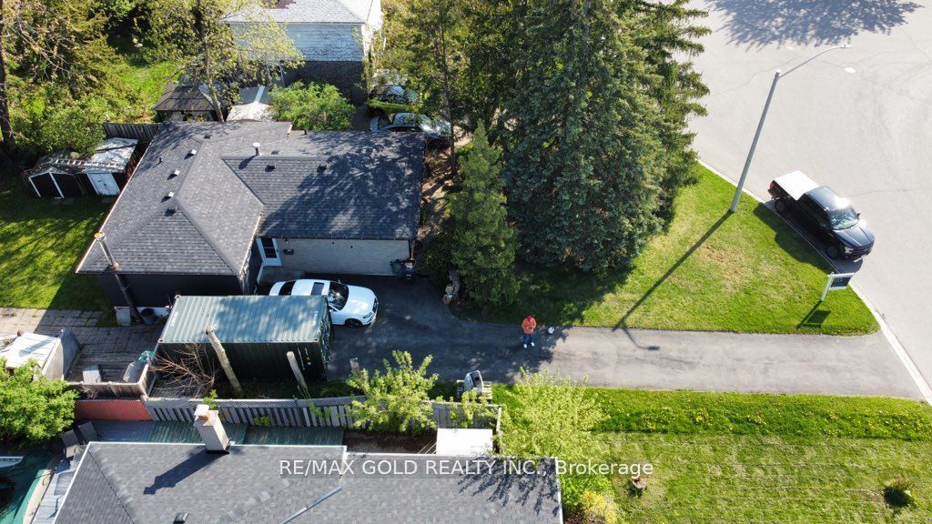 44 Deloraine Drive