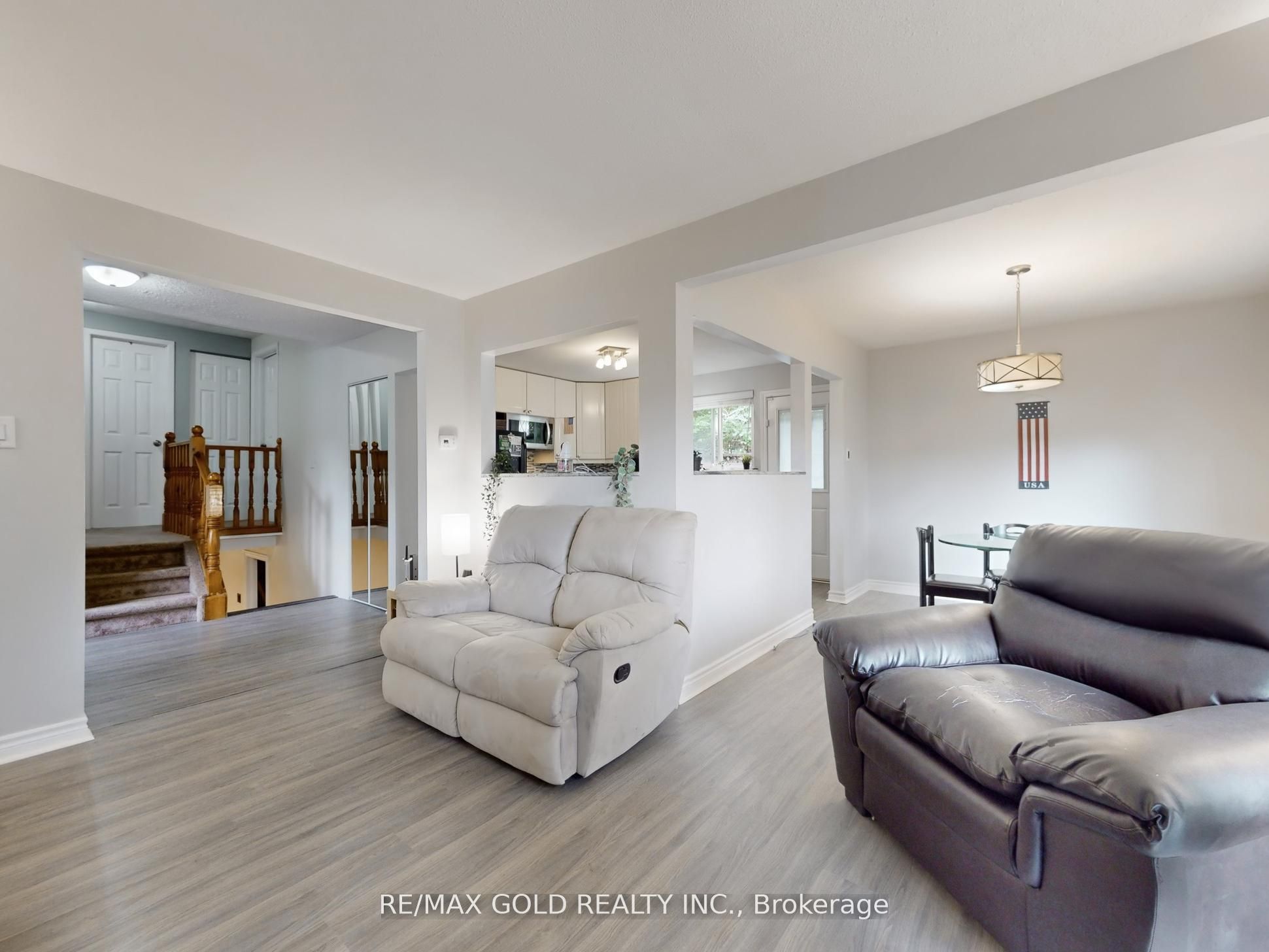 44 Deloraine Drive