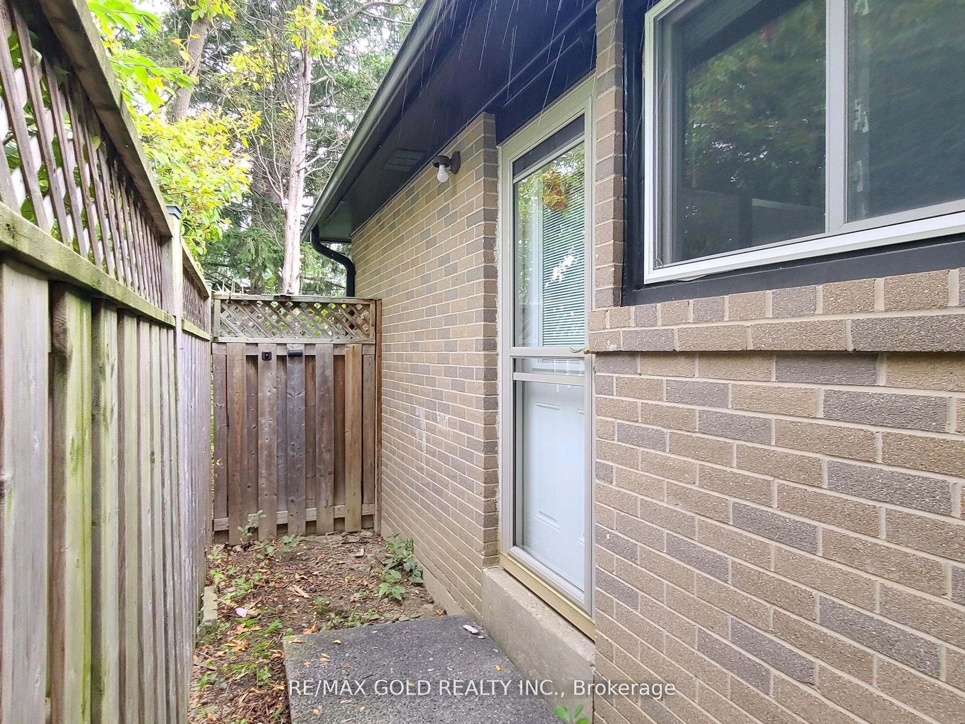 44 Deloraine Drive