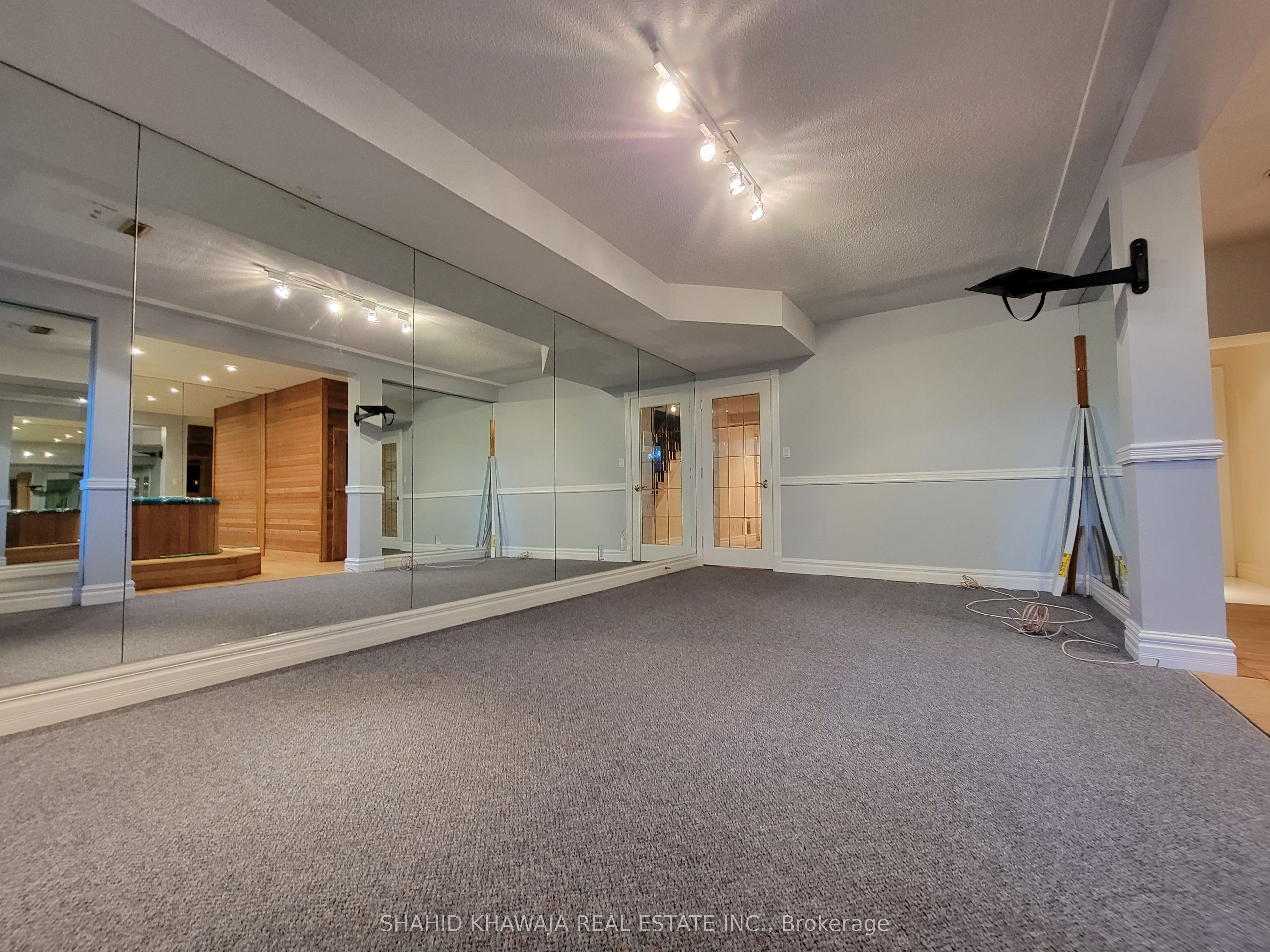 2480 MISSISSAUGA Road