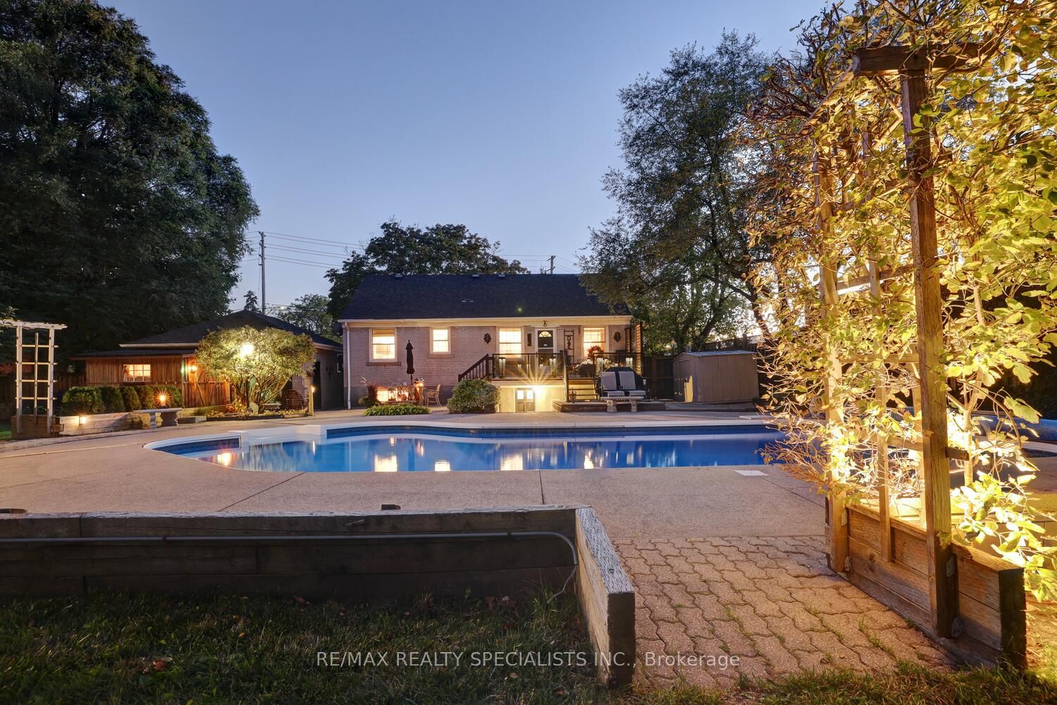 2633 Liruma Road