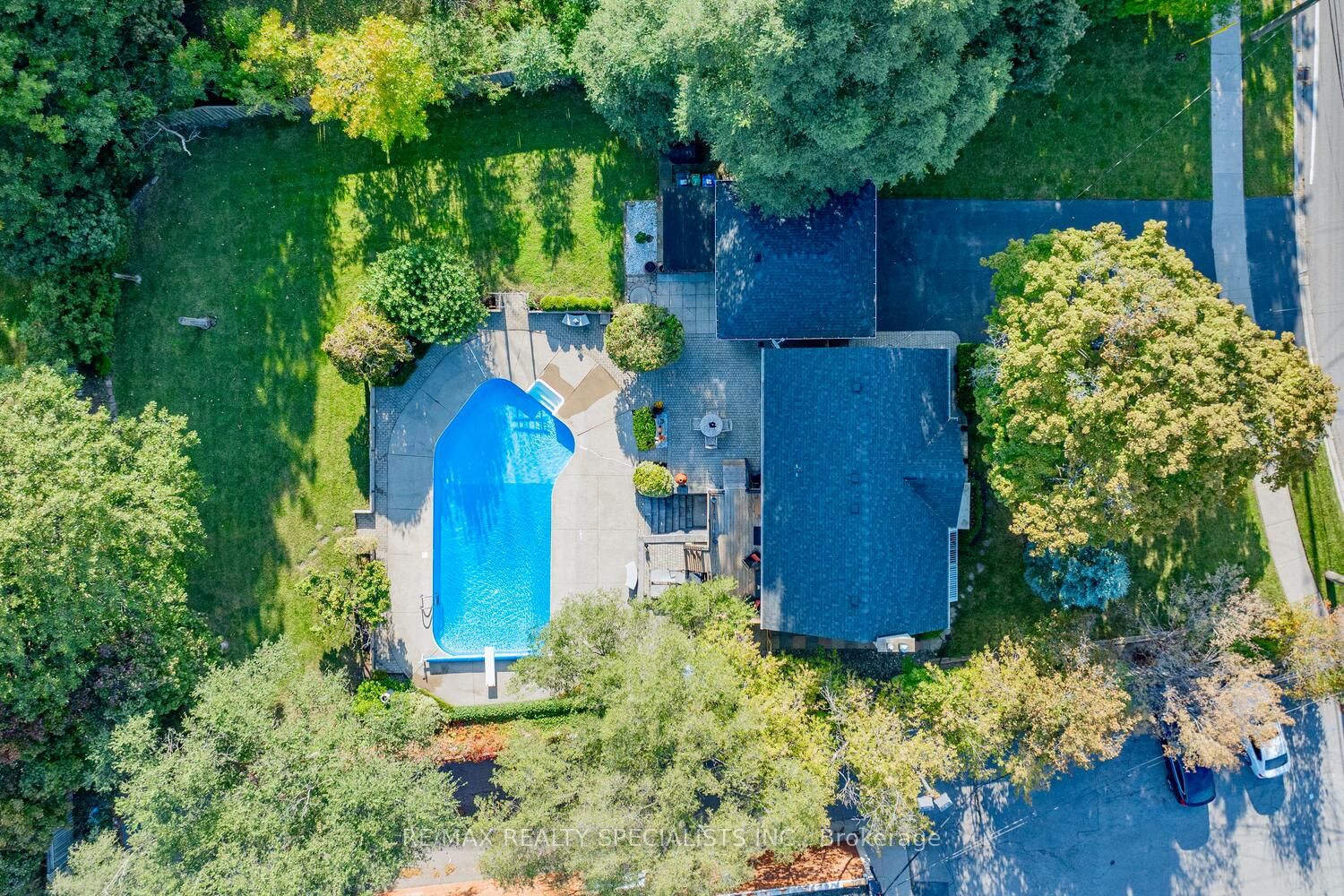 2633 Liruma Road