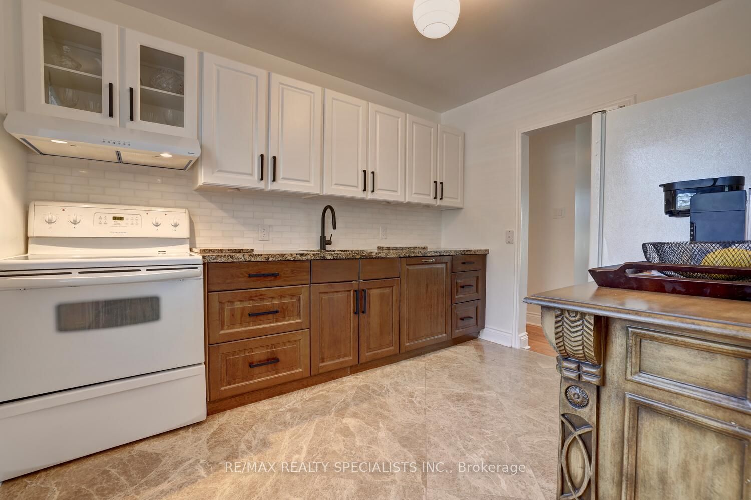 2633 Liruma Road