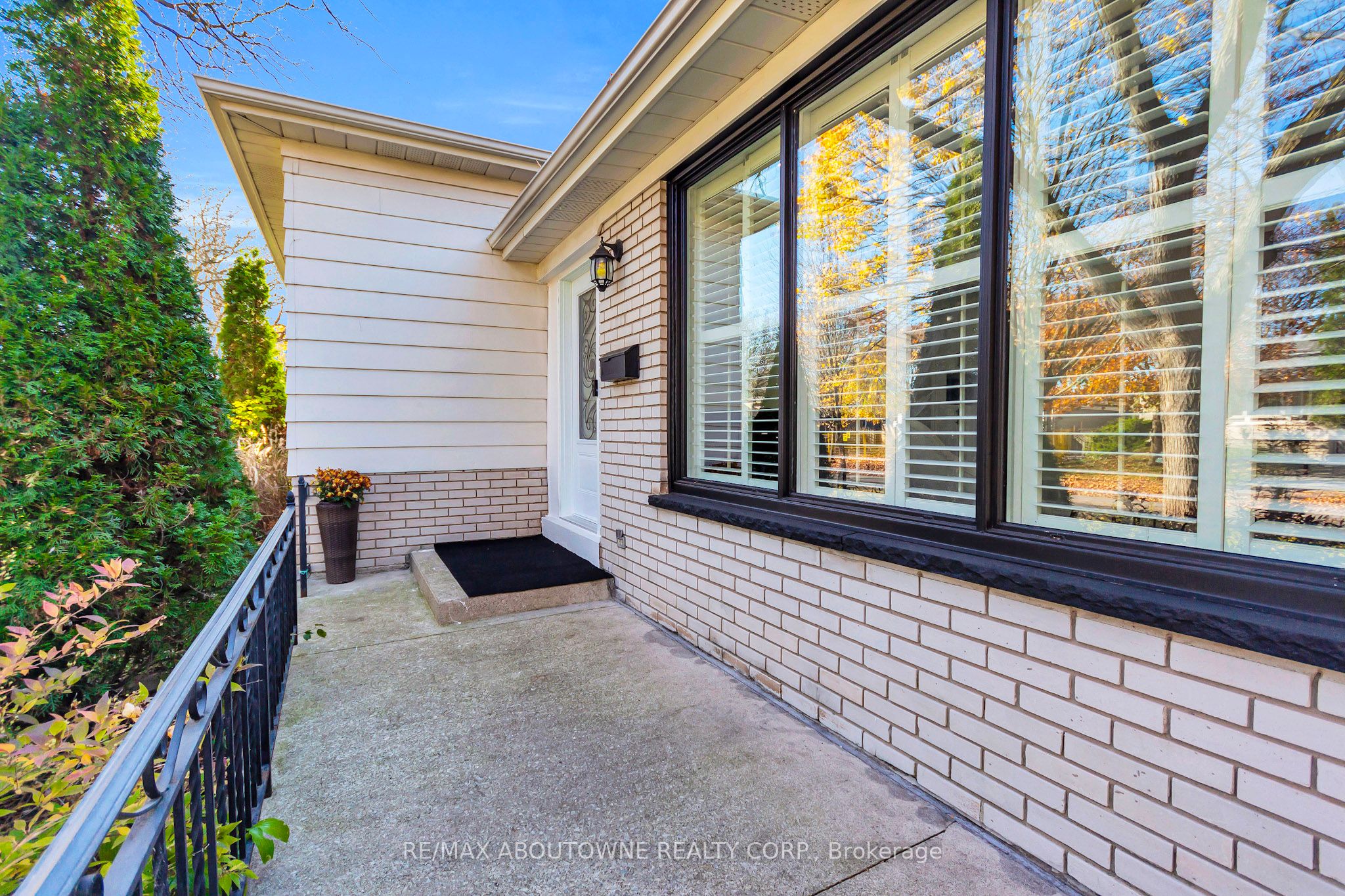 440 Sunset Drive