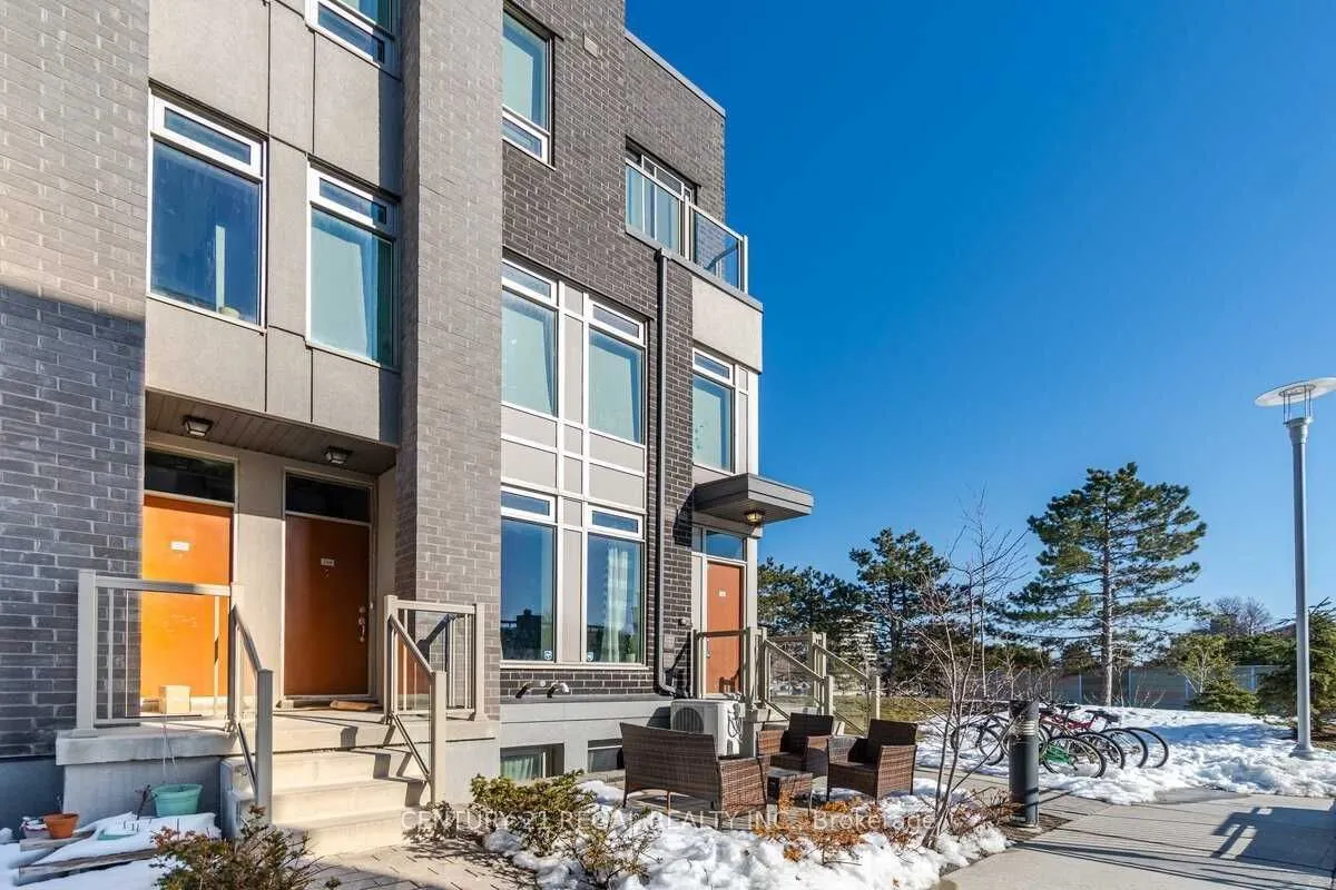 11 Applewood Lane, #112