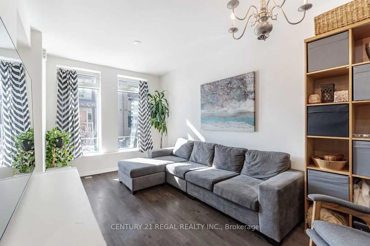 11 Applewood Lane, #112
