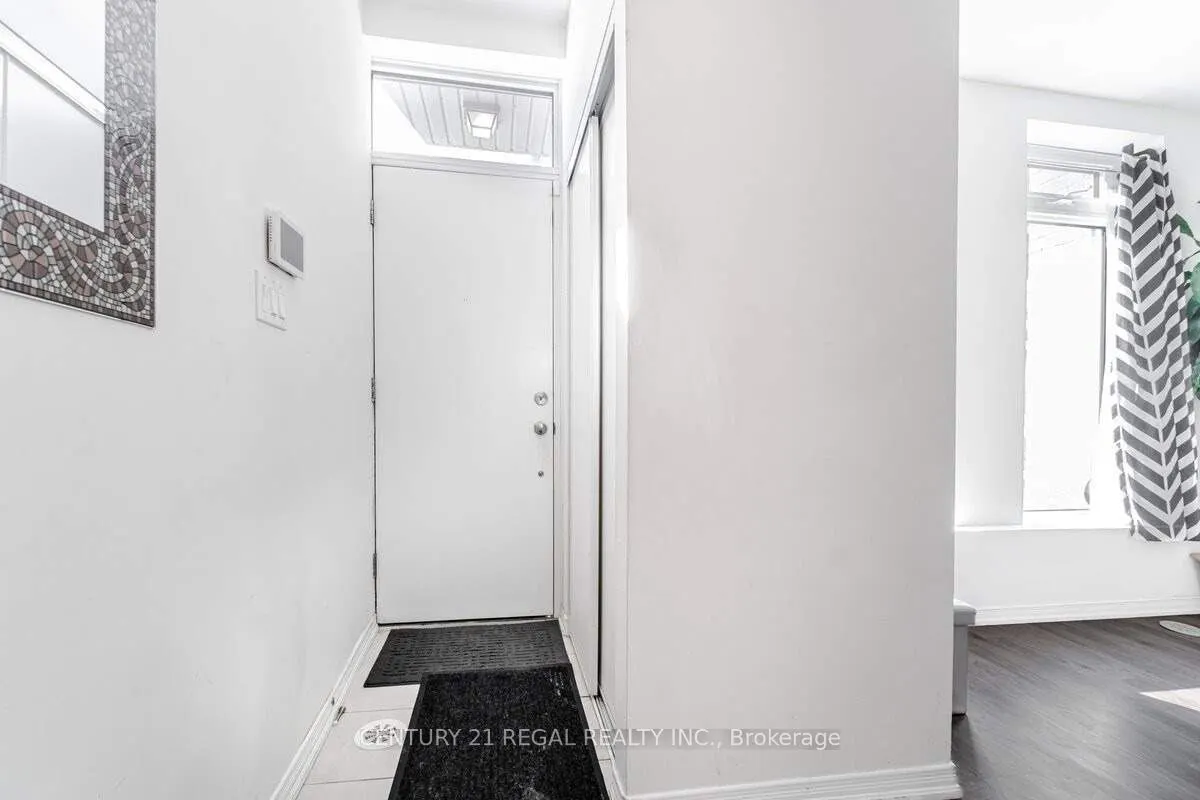 11 Applewood Lane, #112