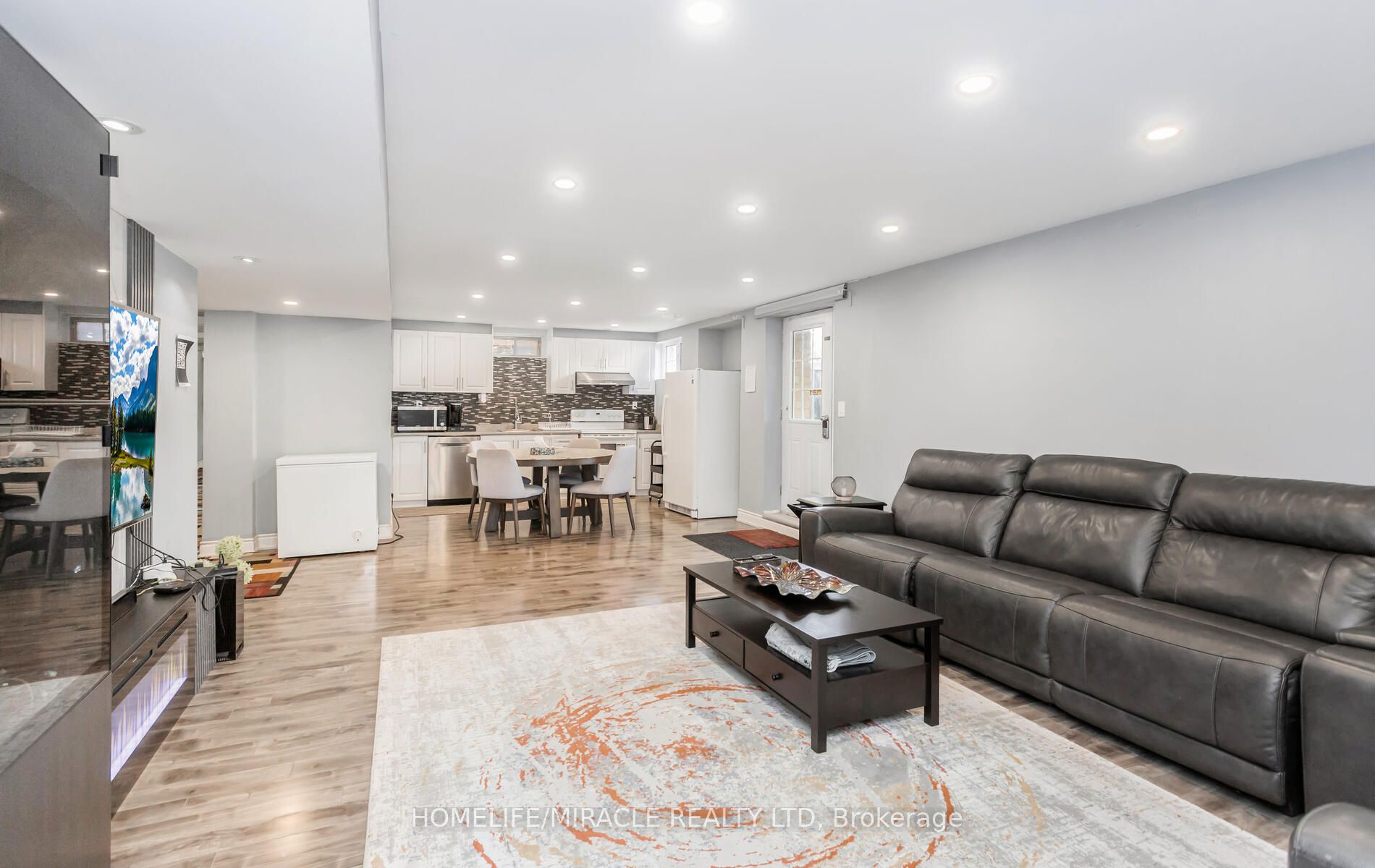 452 Nairn Circle