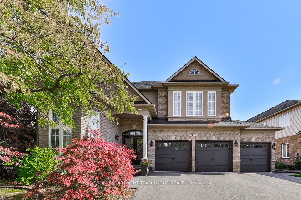 2557 ARMOUR Crescent