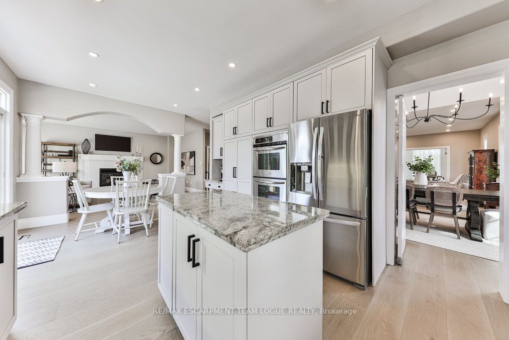 2557 ARMOUR Crescent